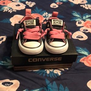 Converse all stars